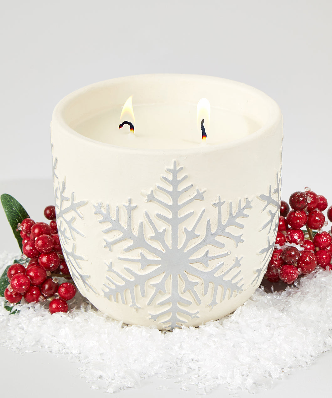 Frosted Berries 30 oz Soy Jar Candle